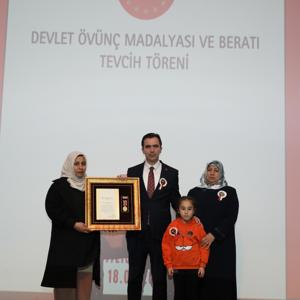Vatan Kahramanlarına Devlet Övünç Madalyası - fotoğraf 5