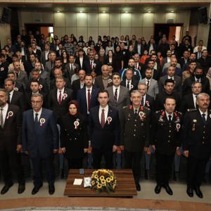 Vatan Kahramanlarına Devlet Övünç Madalyası - fotoğraf 2