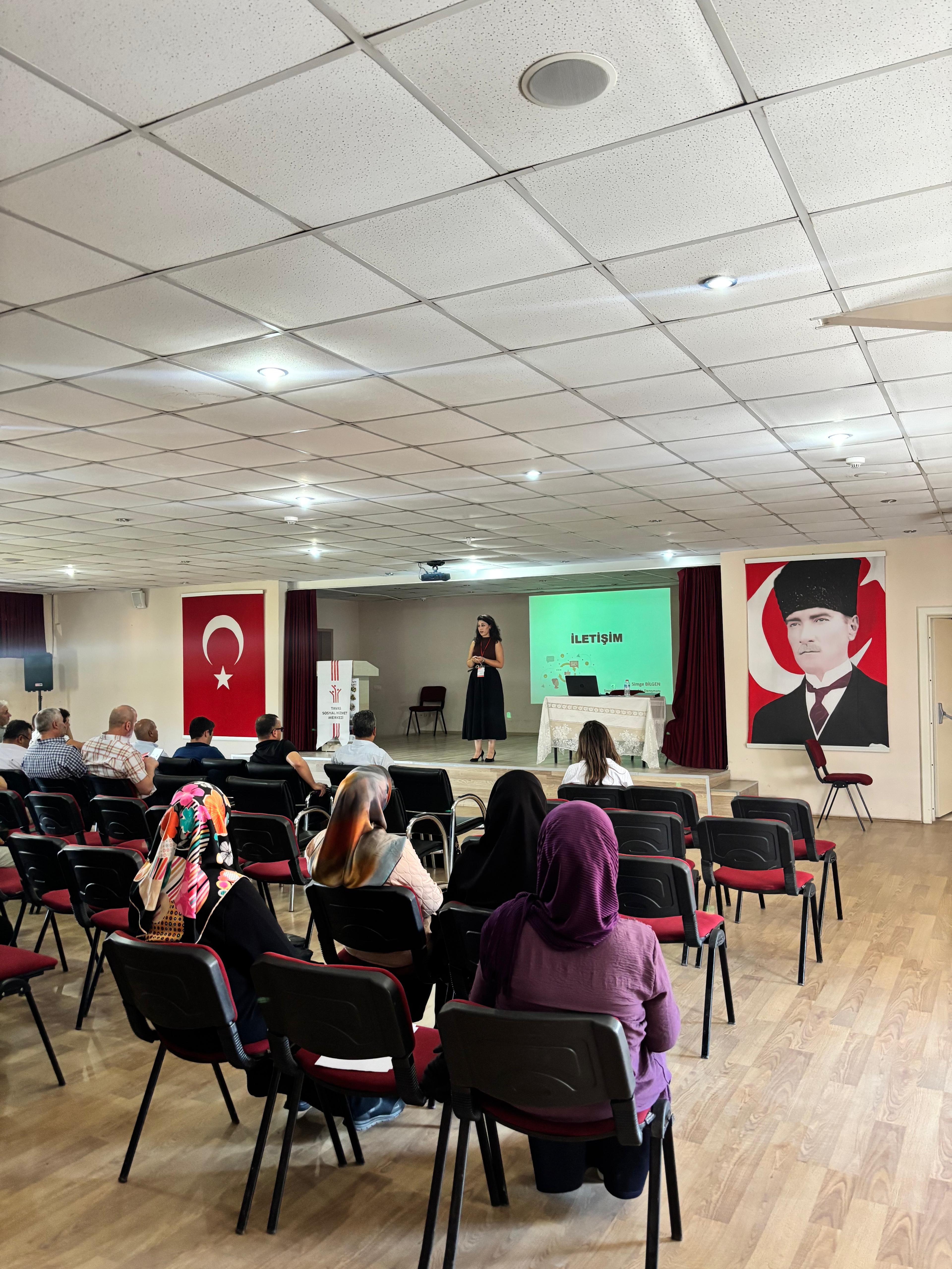 Tavas SHM’den Kale İlçe Müftülüğü Personeline Aile Yılı Farkındalık Sunumu