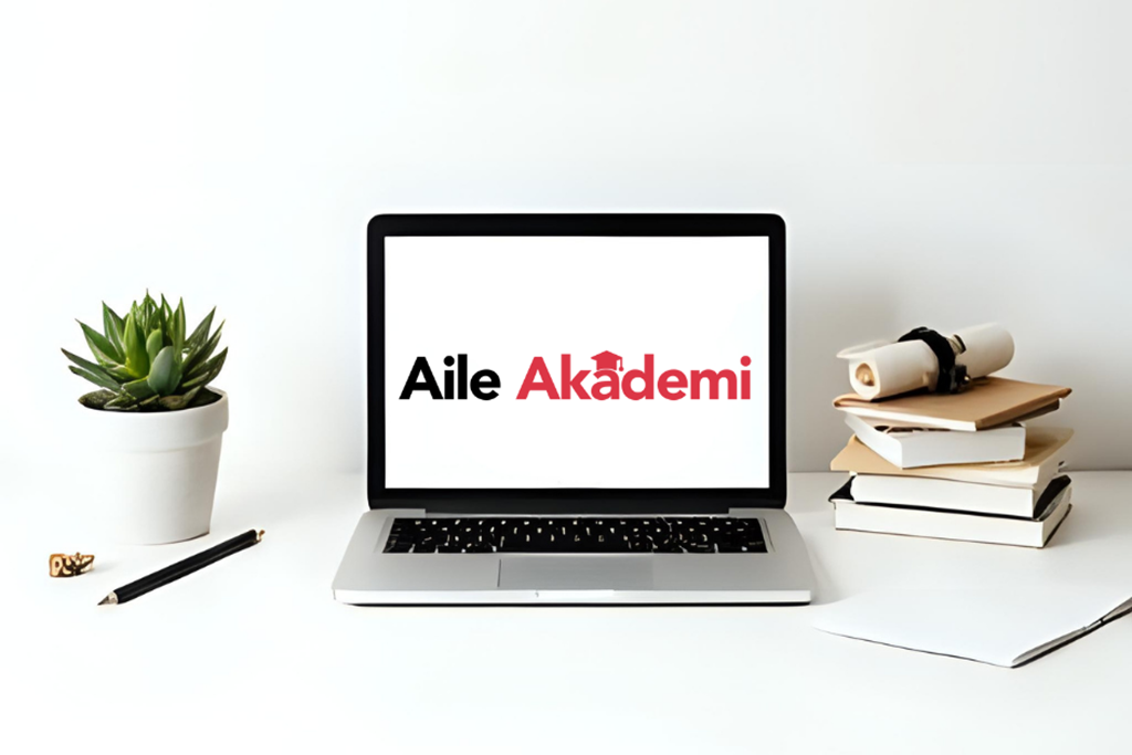 "Aile Akademi" Dijital Eğitim Platformu Hizmete Sunuldu