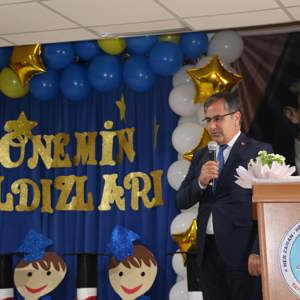 Miniklerin Büyük Heyecanı: Kreş ve Gündüz Bakımevi Yıl Sonu Programı Gerçekleştirildi. - fotoğraf 3