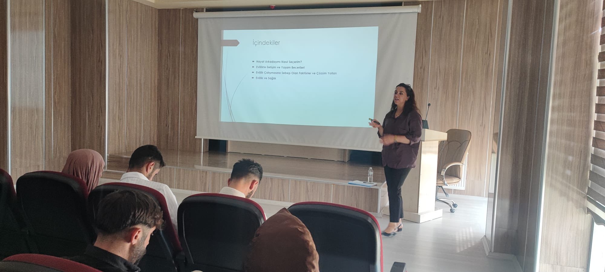 Yüksekova Sosyal Hizmet Merkezinde Evlilik Öncesi Eğitim Programları Devam Ediyor