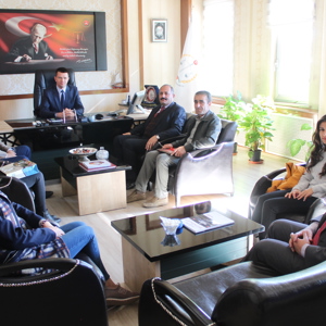 Yüksekova Adliye Sarayı Ve Selahaddin Eyyübi Havalimanına  "Erişilebilirlik Belgesi" Verildi - fotoğraf 1