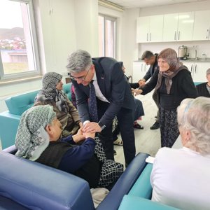 Anneler Günü’nde Huzurevi Ziyareti - fotoğraf 1
