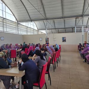 Yaşarlar Serada personele yönelik  KYŞM(Kadına Yönelik Şiddetle Mücadele ve EYZEM(Erken Yaşta ve Zorla Evlilikle Mücadele), Bağımlılıktan Koruyan Aile” konusunda Eğitim - fotoğraf 2