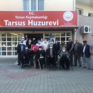Huzrevinde Kalan Yaslilarimizdan Losemili Cocuklarimiza Manevi Destek - fotoğraf 1