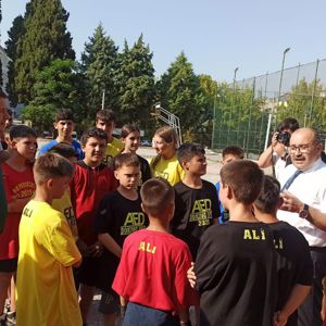 Ayten Burhan Erdayı Çocukevleri Sitesi Müdürlüğümüz ile Balıkesir Üniversitesi Spor Bilimleri Fakültesi iş birliğinde, Çocuklarımız için Boks Eğitimleri Başladı. - fotoğraf 7