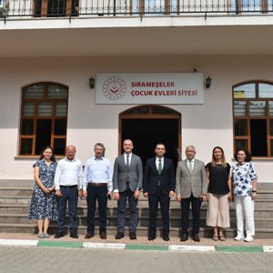 Çocuğun Yanında, Her Zaman Sahada - fotoğraf 1