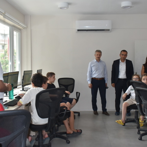 Kodlamadan Sanata, Oyunlardan Değerlere: Geleceğin Çocukları Bursa’da Yetişiyor - fotoğraf 2