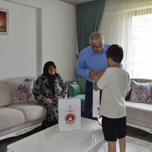 Şehitlerimizin Ve Gazilerimizin Aziz Hatıraları Milletimizin Gönlünde Ebedidir - fotoğraf 3