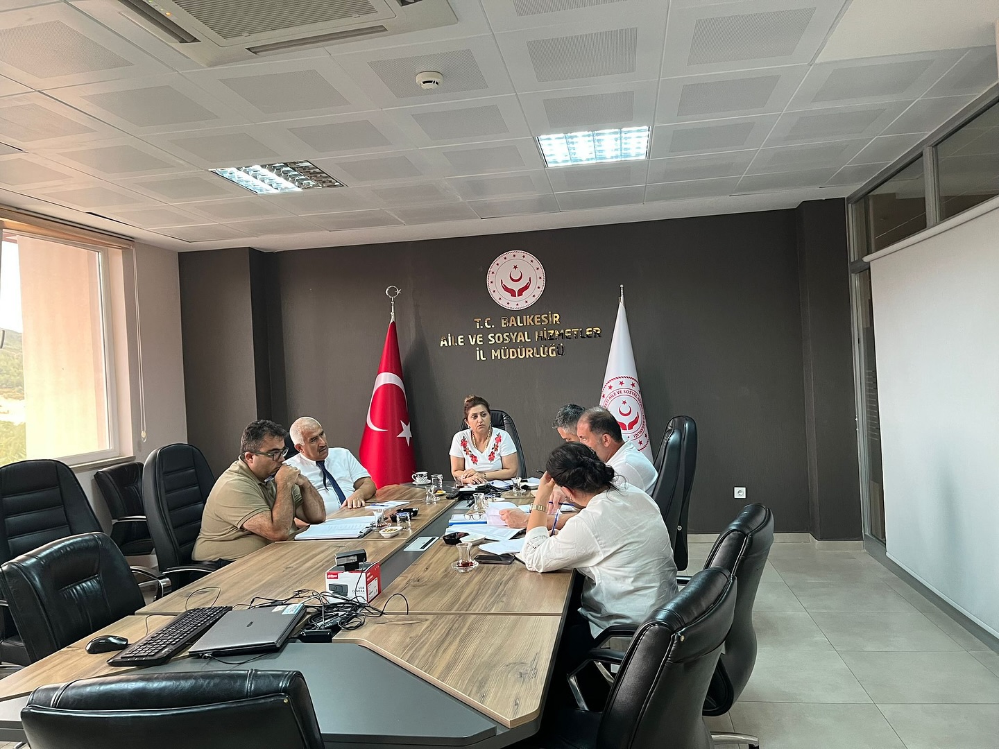 Personelimizin Çalışma Şartlarındaki İyileştirme ve Gelişimi Sağlayacak Motivasyon Arttırmaya Yönelik Komisyon Toplantısını G erçekleştirildi.