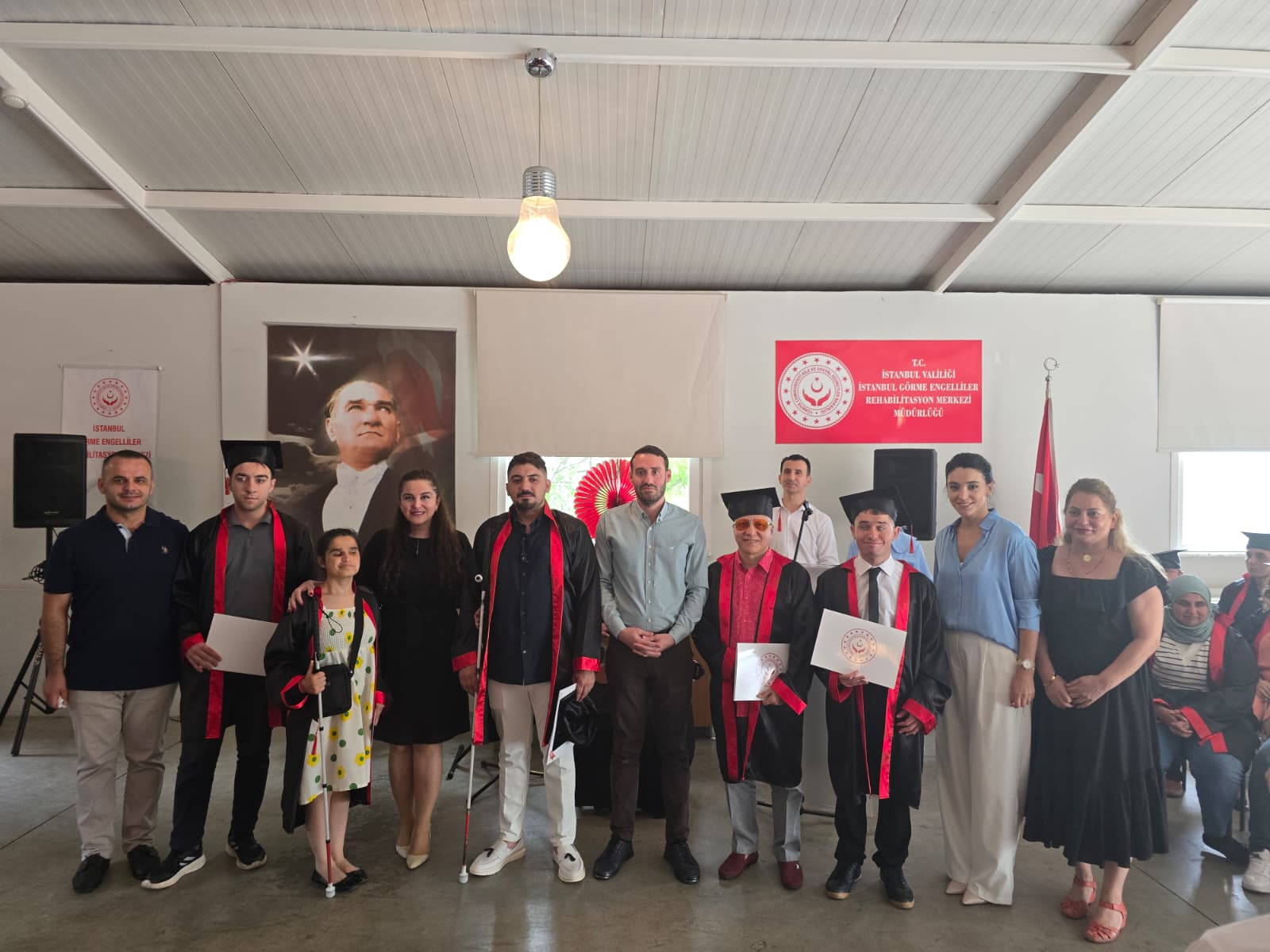 İl Müdürlüğümüze Bağlı Kuruluşlarımızdan İstanbul Görme Engelliler Rehabilitasyon Merkezimizde 102. Dönem Mezuniyet Töreni Gerçekleşmiştir