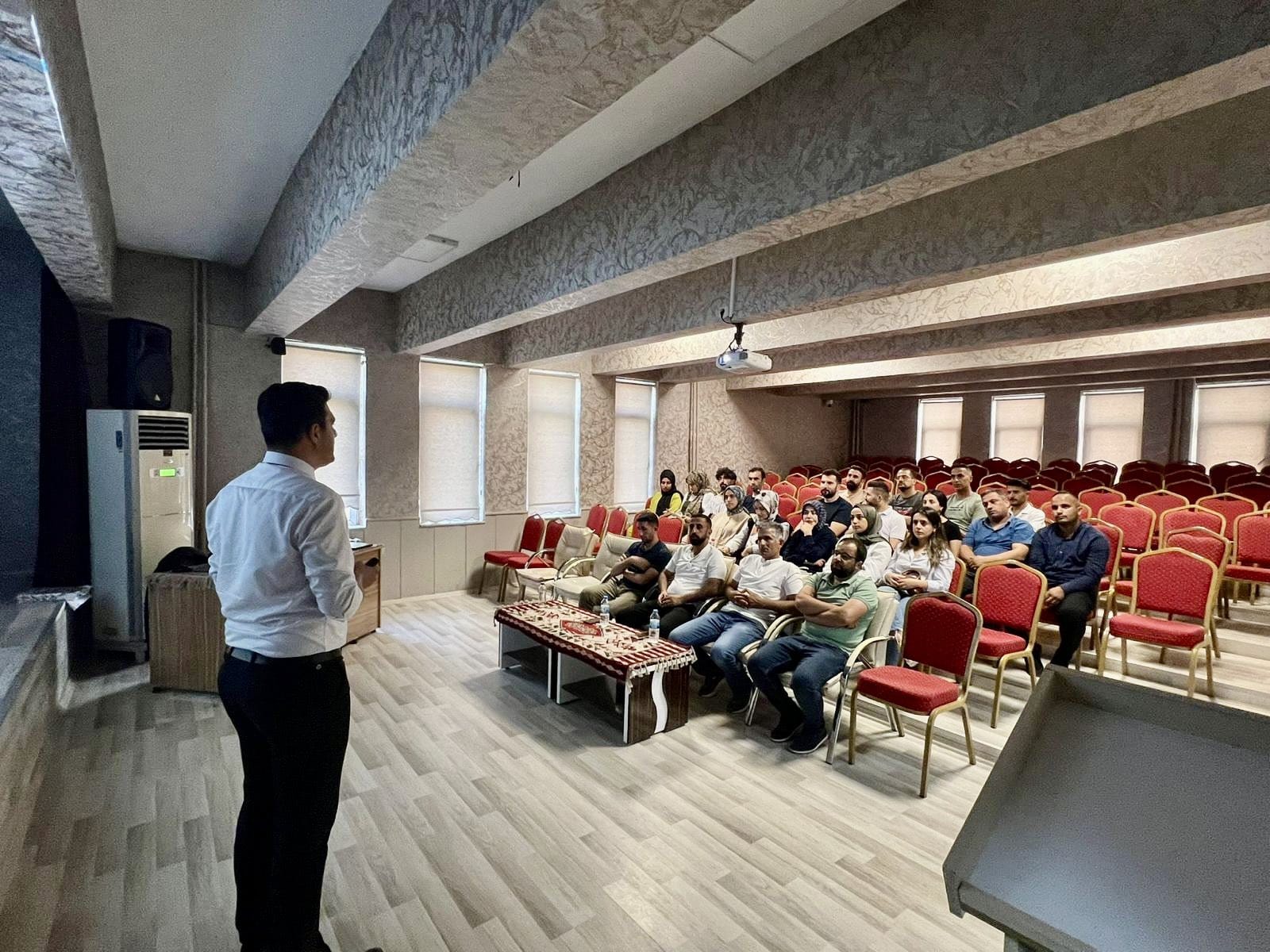 Şemdinli’de ‘İş Yerinde Mobbing’ Eğitimi