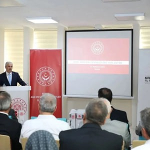 Valimiz Sayın İbrahim AKIN 2025 Aile Yılı Kapsamında Düzenlenen Bilgilendirme Programında Sivil Toplum Kuruluşlarının Temsilcileriyle Bir Araya Geldi - fotoğraf 4