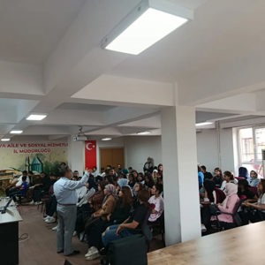 ISKUR Is Birligiyle Is ve Mesleki Danismanlik Ile Yasam ve Kariyer Becerileri Egitimi Duzenlendi - fotoğraf 4