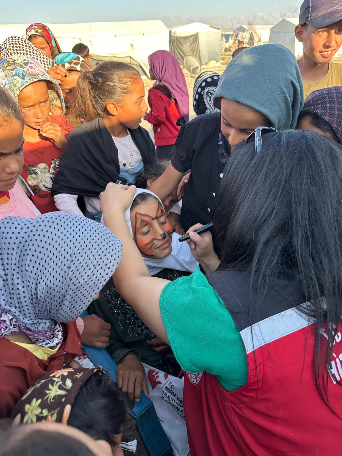 Konaklı'da Aile İçi İletişim Eğitimi ve Çocuklarla Keyifli Etkinlikler