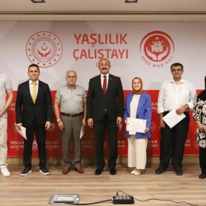 Yaşlılık Çalıştayı Gerçekleştirildi - fotoğraf 11