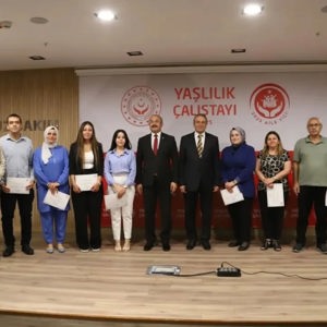 Yaşlılık Çalıştayı Gerçekleştirildi - fotoğraf 16