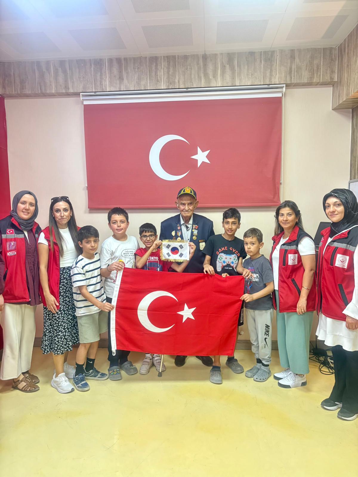 Uluborlu'da Gazimizle Nesiller Arası Buluşma