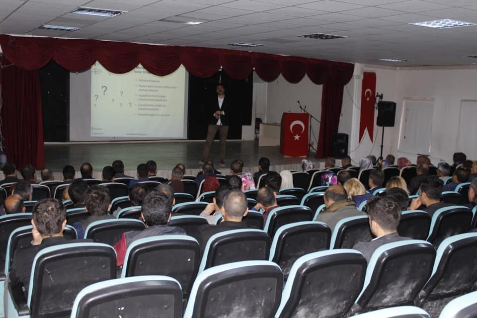 Muradiye’de Kadına Yönelik Şiddetle Mücadele ve Cinsel İstismar Semineri