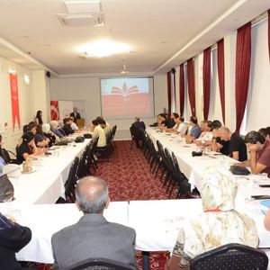 Van’da “Yaşlılık Çalıştayı” gerçekleştirildi - fotoğraf 2