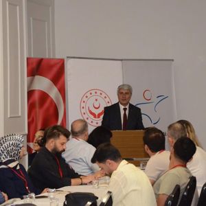 Van’da “Yaşlılık Çalıştayı” gerçekleştirildi - fotoğraf 3
