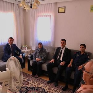 Dinar Sosyal Hizmet Merkezi Şehit Ailesi Ziyaretleri - fotoğraf 1