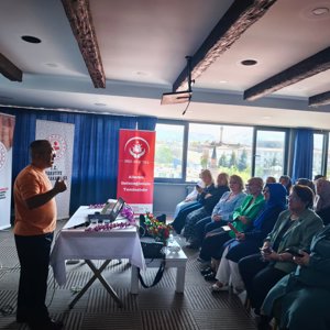 “Kitle İletişim Araçlarının Aile Yapısına Etkileri” Konferansı - fotoğraf 1