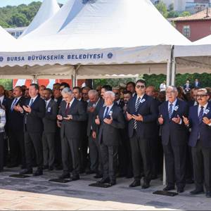 Celal Bayar, Vefatının 39. Yılında Rahmetle Yâd Edildi - fotoğraf 2