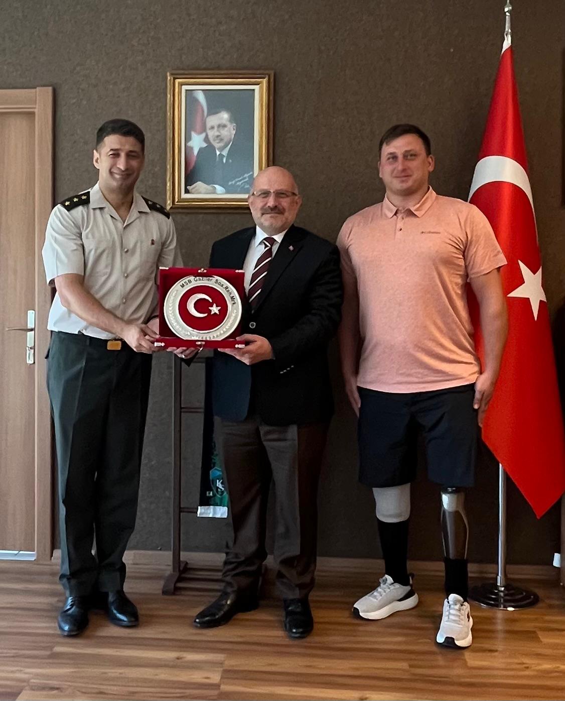 Milli Savunma Bakanlığı Gaziler Sosyal Rehabilitasyon Merkezi Müdürü Yüzbaşı Polat ÇOLAK ve Gazi Üsteğmen Hüseyin LİKOS’un Ziyareti