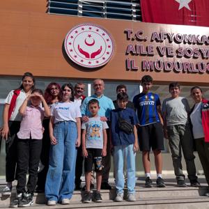 Isparta’dan Gelen Şehit ve Gazi Çocukları, İl Müdürümüz Bilal Erdoğan’ı Ziyaret Etti - fotoğraf 1