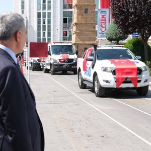 30 Ağustos Zafer Bayramımızın 103. yılı, Cumhuriyet Meydanı'nda coşkuyla kutlandı. - fotoğraf 5