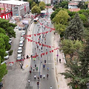 Aileyle Atılan Her Adım, Geleceğe Taşır - fotoğraf 2