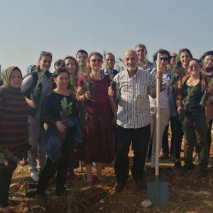 Mersin Aile, Çalışma ve Sosyal Hizmetler Ailesi Olarak Fidanlarımızı Toprakla Buluşturduk - fotoğraf 8