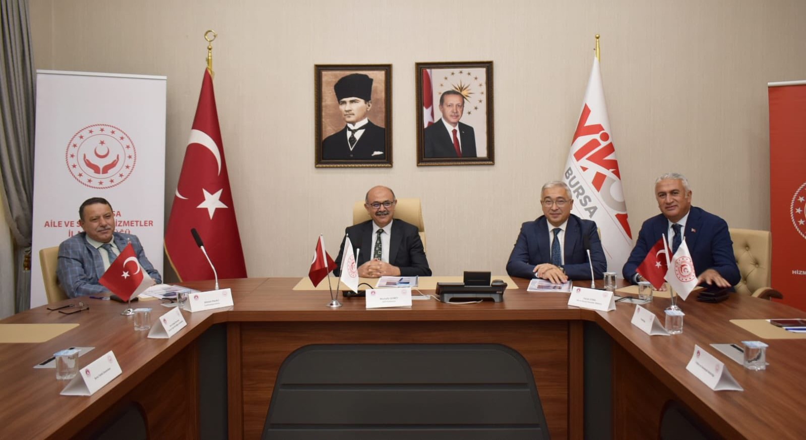 Çocuklarımızın Güvenli Geleceği İçin El Ele