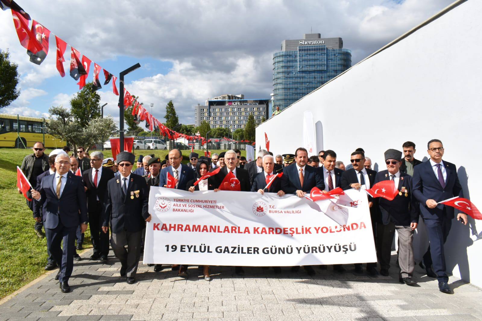 Kahramanlarla Kardeşlik Yolunda