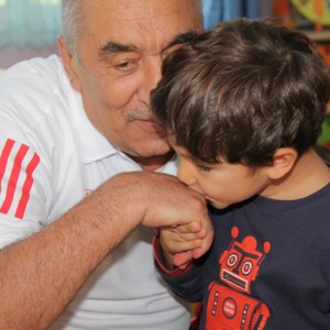 "HUZUREVİ DESTEKLİ OKUL ÖNCESİ EĞİTİM MODELİ UYGULAMASI" TANIŞMA ZİYARETİ YAPILDI - fotoğraf 4