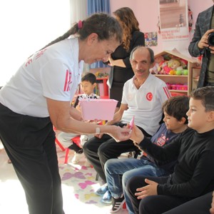 "HUZUREVİ DESTEKLİ OKUL ÖNCESİ EĞİTİM MODELİ UYGULAMASI" TANIŞMA ZİYARETİ YAPILDI - fotoğraf 6