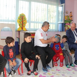 "HUZUREVİ DESTEKLİ OKUL ÖNCESİ EĞİTİM MODELİ UYGULAMASI" TANIŞMA ZİYARETİ YAPILDI - fotoğraf 7