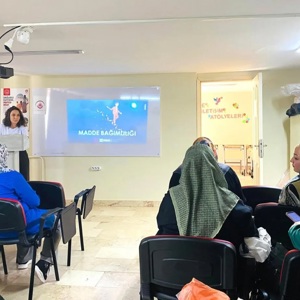 Alkol ve Madde Bağımlılığıyla Mücadele Konulu Seminer Programları Gerçekleştirilmiştir - fotoğraf 1