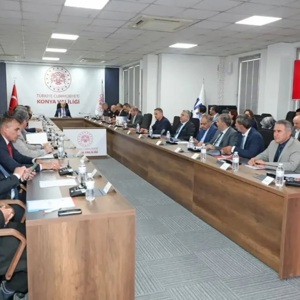 2025 Aile Yılı' Faaliyetleri Çerçevesinde, Ailenin Korunması ve Güçlendirilmesi İl Koordinasyon Kurulu Toplantısı Valimiz Sayın İbrahim Akın Başkanlığında Gerçekleştirildi. - fotoğraf 2