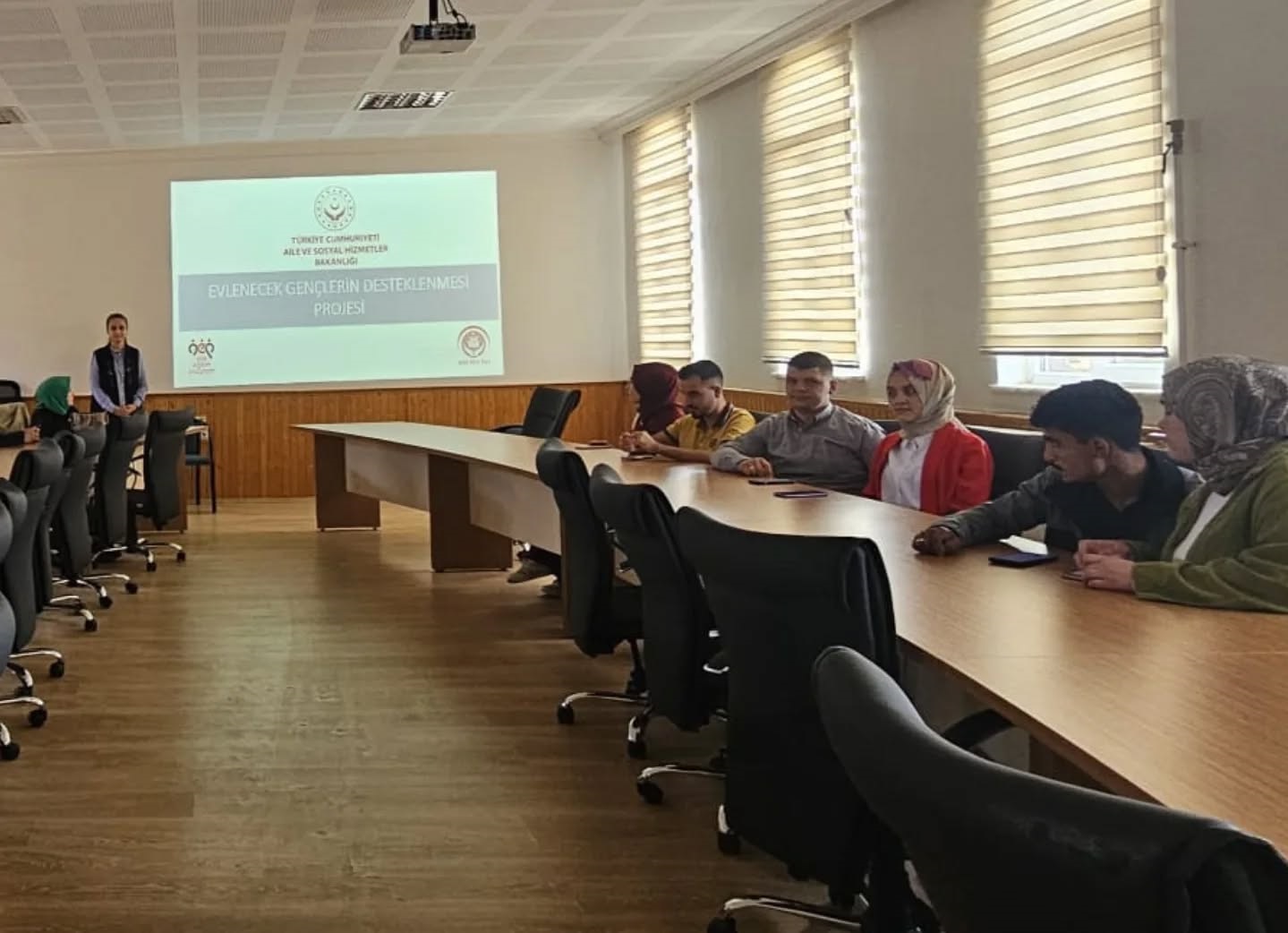 Evlenecek Gençlerin Desteklenmesi Projesi Kapsamında Düzenlenen Evlilik Öncesi Eğitim Programı Başarıyla Tamamlanmıştır