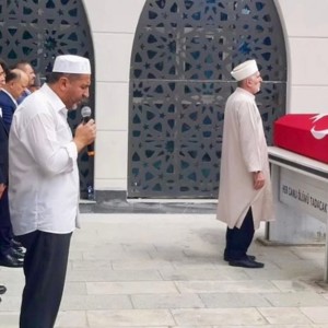 Kıbrıs Gazimiz Ahmet Çullu Askeri Törenle Ebediyete Uğurlandı - fotoğraf 4