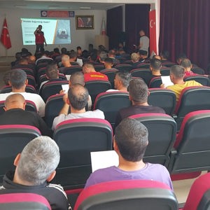 Madde Bağımlılığı İle Mücadele Konulu Seminer Gerçekleştirilmiştir. - fotoğraf 2
