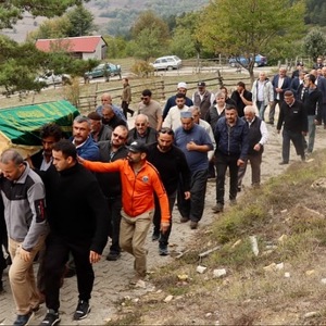 Aziz Şehidimiz Cemal Yüksel’in Kıymetli Babası Dursun Yüksel Amcamızı Ebediyete Uğurladık - fotoğraf 4