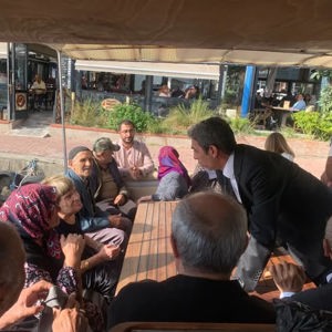 Huzurevi Sakinlerinden Keyifli Tekne Turu - fotoğraf 1