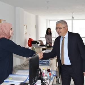 İl Müdürümüz Faruk Uysal, ilçe ziyaretleri kapsamında Karacabey Sosyal Hizmet Merkezi’ni ziyaret etti - fotoğraf 3