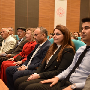 Yozgat Aile ve Sosyal Hizmetler İl Müdürlüğümüz, 1 Ekim Dünya Yaşlılar Günü’nü tüm kuruluşlarımız ve çok kıymetli ulu çınarlarımızla birlikte anlamlı bir programla kutladı. - fotoğraf 1