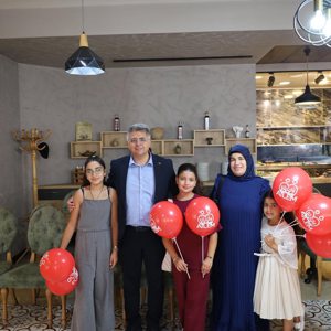 Müdürlüğümüz bünyesinde, 2025 Aile Yılı etkinlikleri kapsamında ebeveyn kaybı yaşayan 0-14 yaş grubu çocuklarımız ve ailelerinin sosyal ve duygusal gelişimlerini desteklemek amacıyla bir yemek programı düzenlendi. - fotoğraf 1