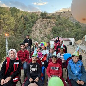 Hizan Uzuntaş Köyünde Açık Hava Sineması ve Çocuk Etkinliği - fotoğraf 9